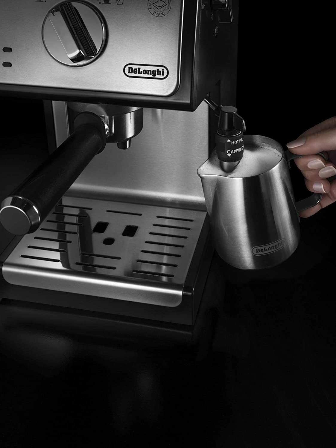 De'Longhi traditional Pump Espresso Maker - ECP35.31